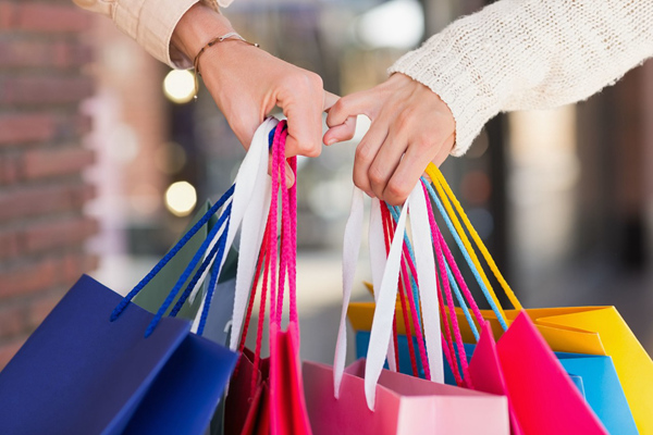 李佳琦、薇婭直播帶貨是記“七傷拳”